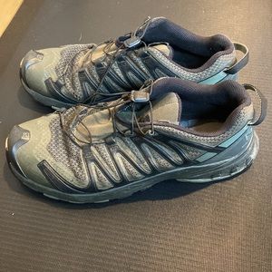 Salomon XA Pro 3D V8 Trail running shoes - mens size 9.5